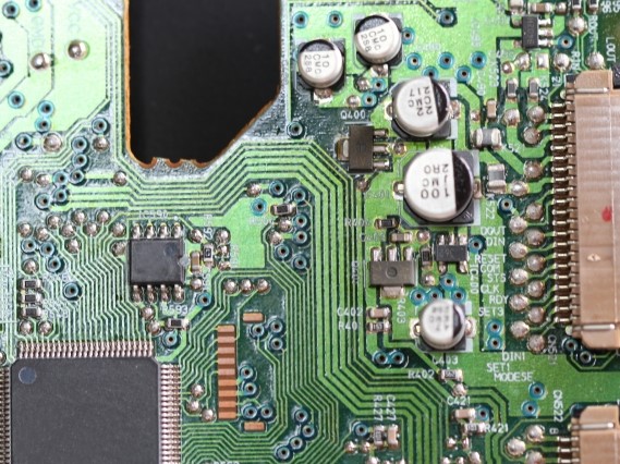 検査機器メーカー向け、リチウムイオン充放電検査装置基板実装、ユニット品組立