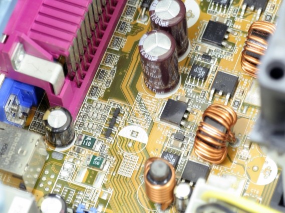 精密機器メーカー向け、半導体レーザープロジェクター用基板実装、組立