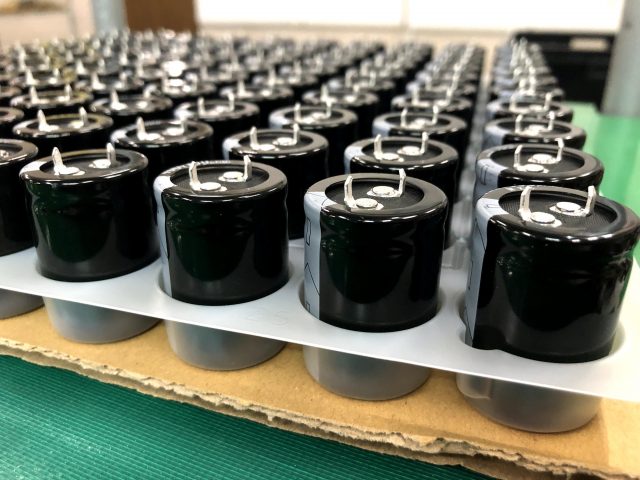 DIP部品の向き統一で、挿入ミスを防ぐ