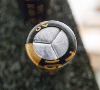 電解コンデンサ,Electrolytic capacitor