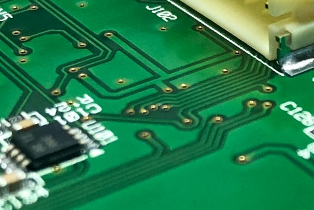 パターンを曲線にして反り防止VAVE提案