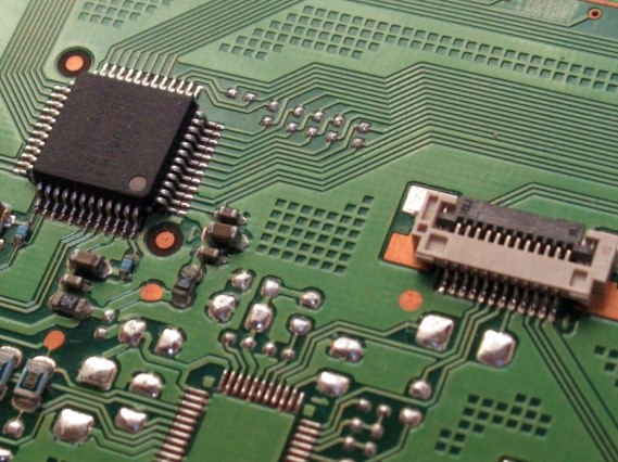 電機メーカー向け、インバータ用制御基板実装