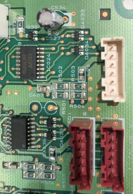 基板実装VA・VE　コネクタの挿入間違いを防止